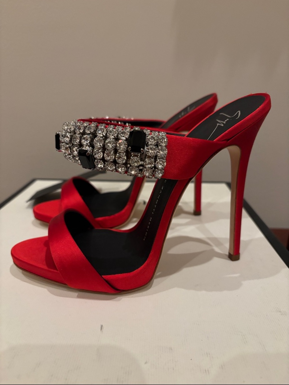 Giuseppe Zanotti Flame Red Satin high heel sandal mule with crystals sz.8 - Picture 5 of 17